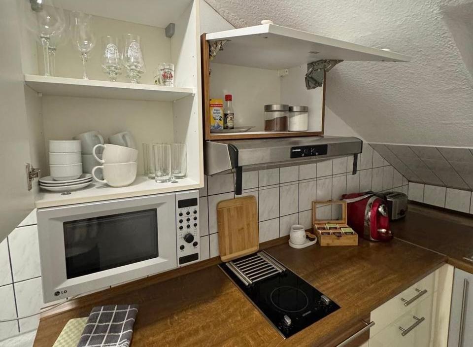 Marienhaus Apartment - Zentral, Parken, Netflix, Kontaktloses Einchecken Wuppertal Eksteriør billede